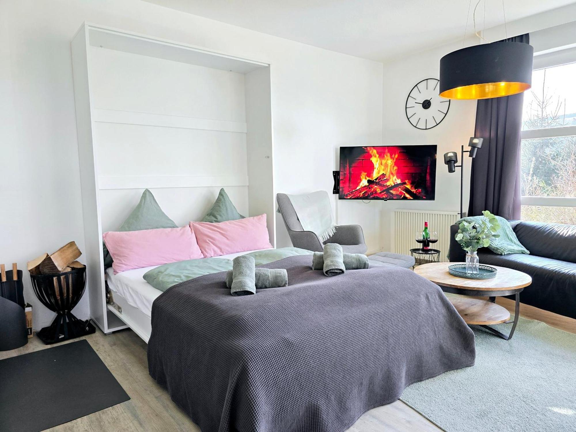 Ferienwohnung Fuchsbau Mit Kamin & Terrasse & Hunde Winterberg Eksteriør billede