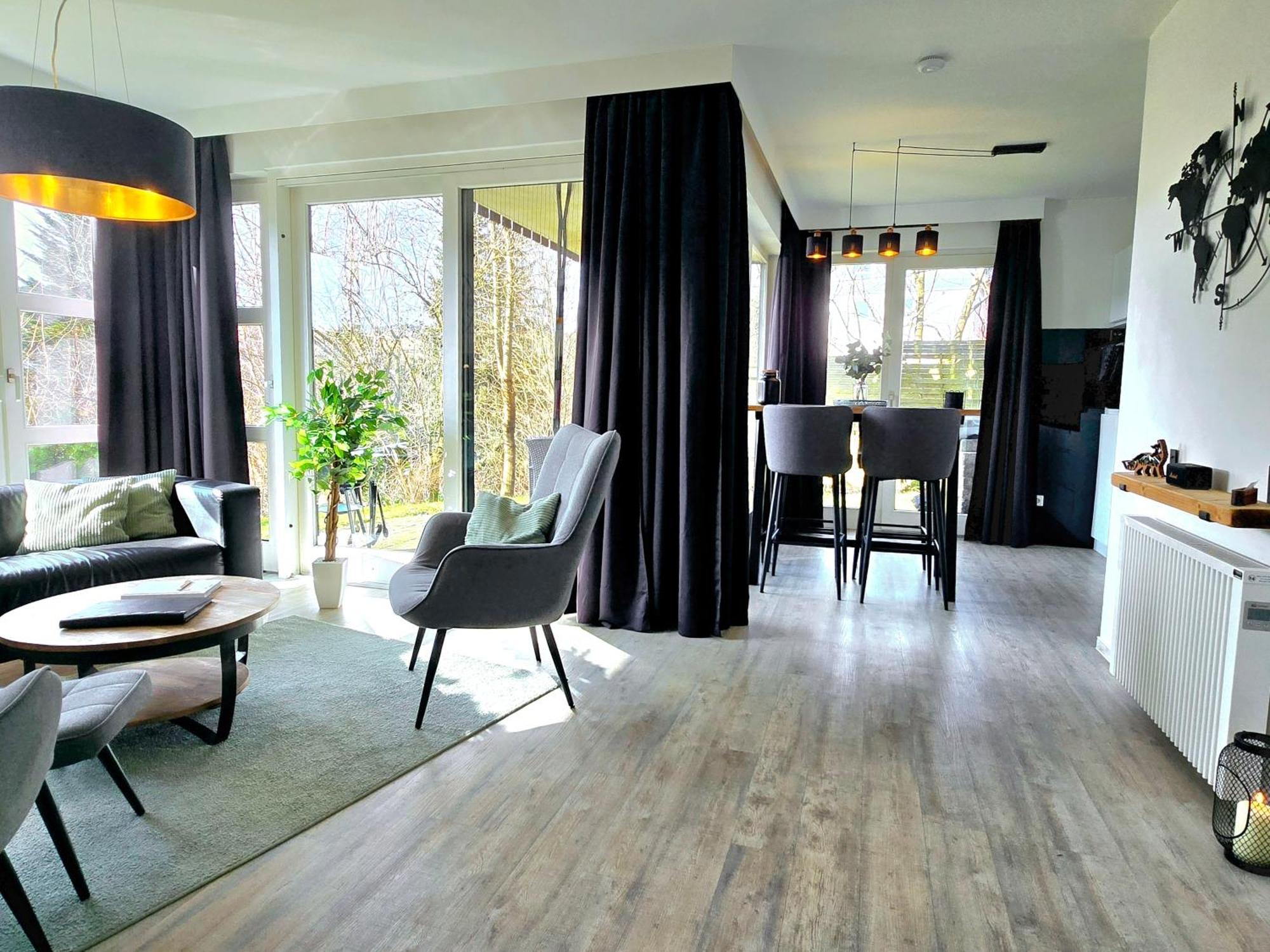 Ferienwohnung Fuchsbau Mit Kamin & Terrasse & Hunde Winterberg Eksteriør billede